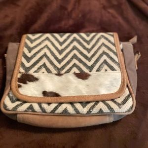 Myra crossbody bag